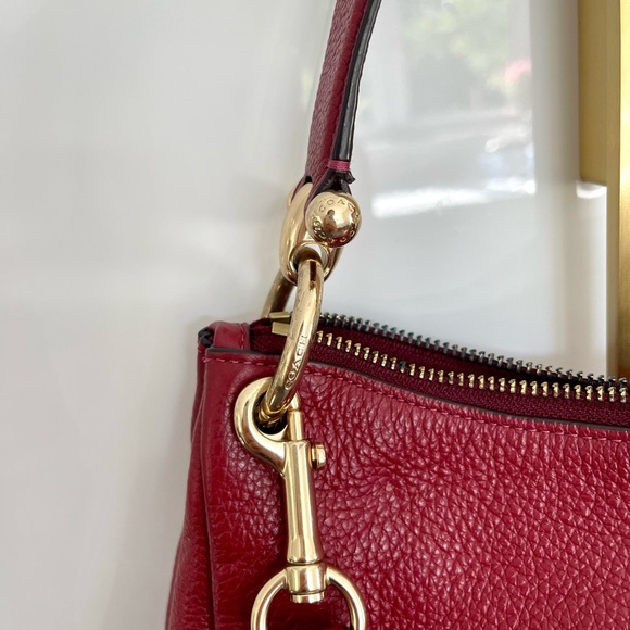 Coach Burgundy Shoulder Bag - Picture 5 of 7